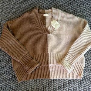 NEW Altar’d State Two Tone Brown & Beige V-Neck Ribbed Knit Sweater Women Size L
